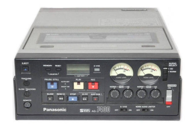 Panasonic AG-7400 VCR